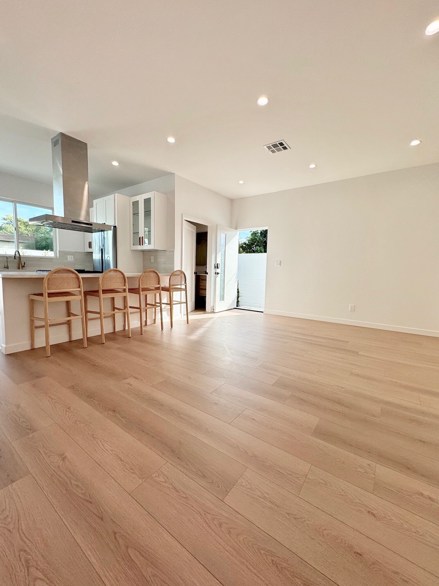 Building Photo - 7532 Beck Ave