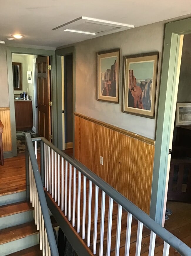 Building Photo - 4 BR 2 BA historic house in downtown Lexington
