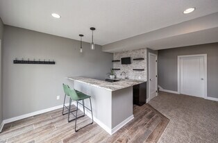 Building Photo - 9440 Rushbrook Dr