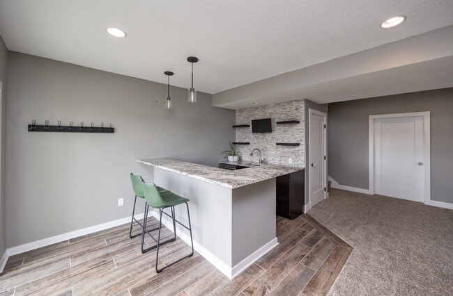 Building Photo - 9440 Rushbrook Dr