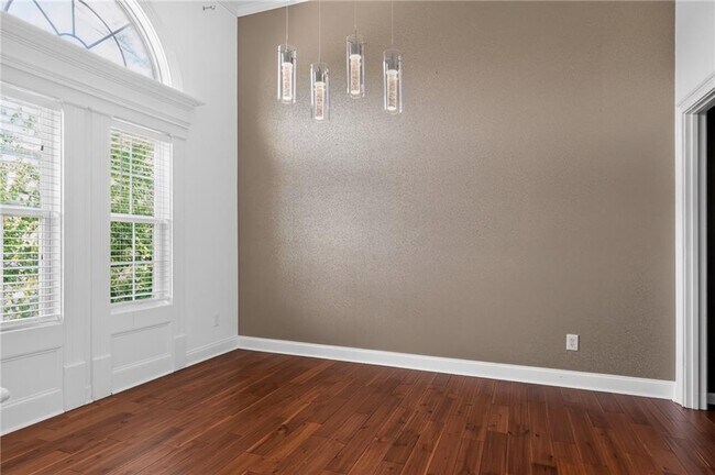 Building Photo - 5428 Spelman Dr