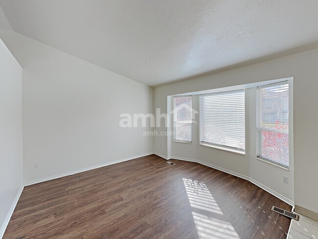 Building Photo - 6237 S 5130 W