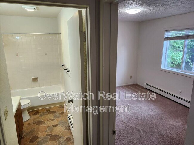 Building Photo - 8116 Boundary Ave