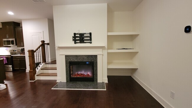 Building Photo - 6372 Princeton Ridge Dr