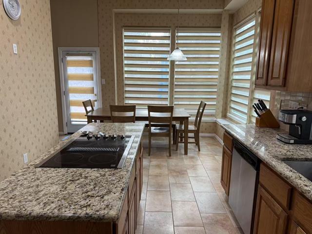 Building Photo - 4640 Wales Dr