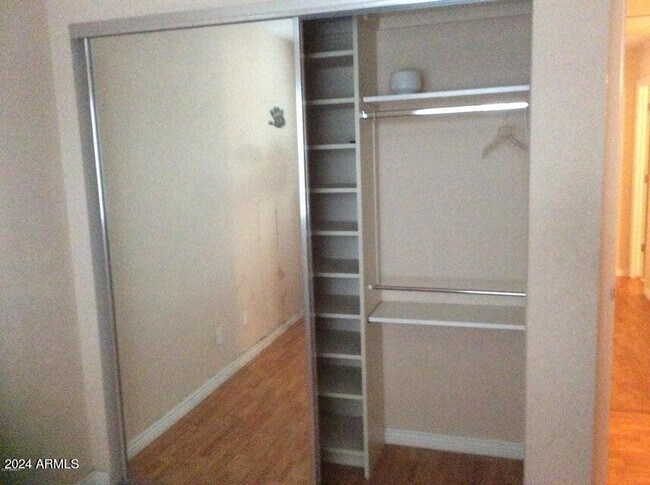 Building Photo - 12440 N 20th St