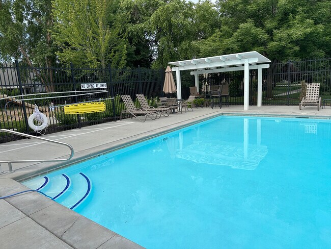 Building Photo - 3993 N Heritage View Ave