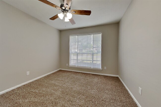 Building Photo - 25818 Elmley Pl