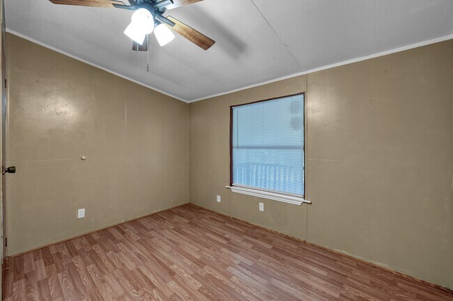 Building Photo - 14287 Forest Cir