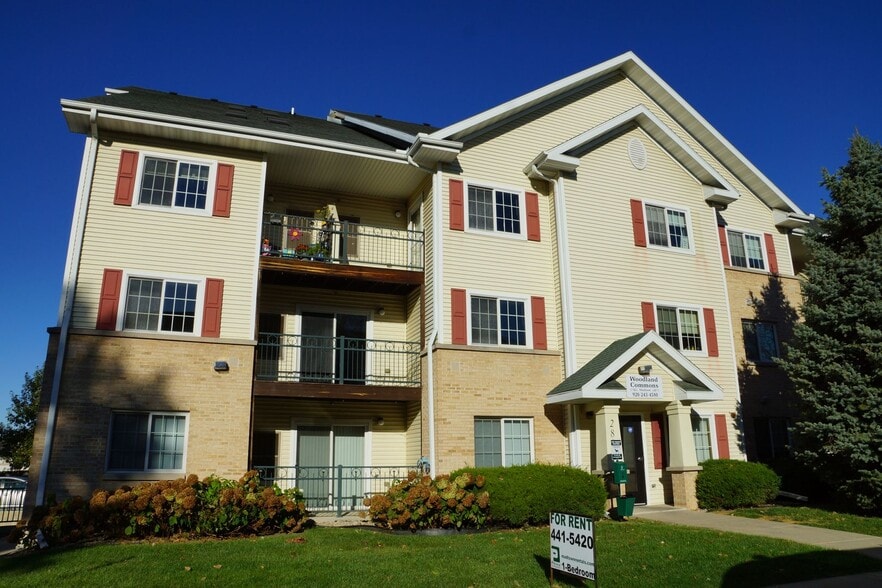 Interior Photo - Woodland Commons Madison