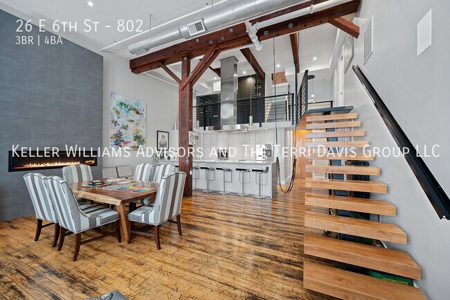 Building Photo - 26 E 6th St
