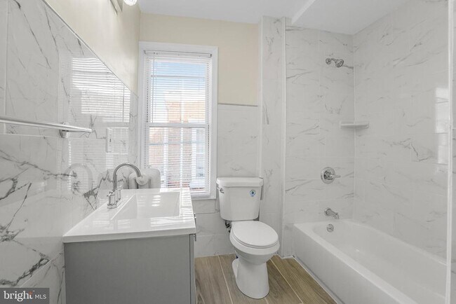 Building Photo - 2321 Tatnall St