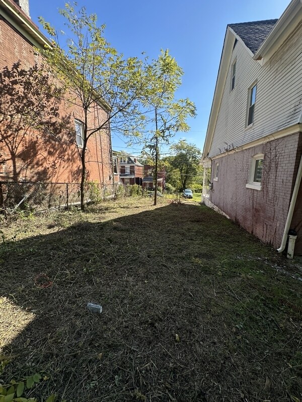 Building Photo - 7211 Lemington Ave