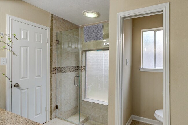 Building Photo - 6614 Winkleman Rd