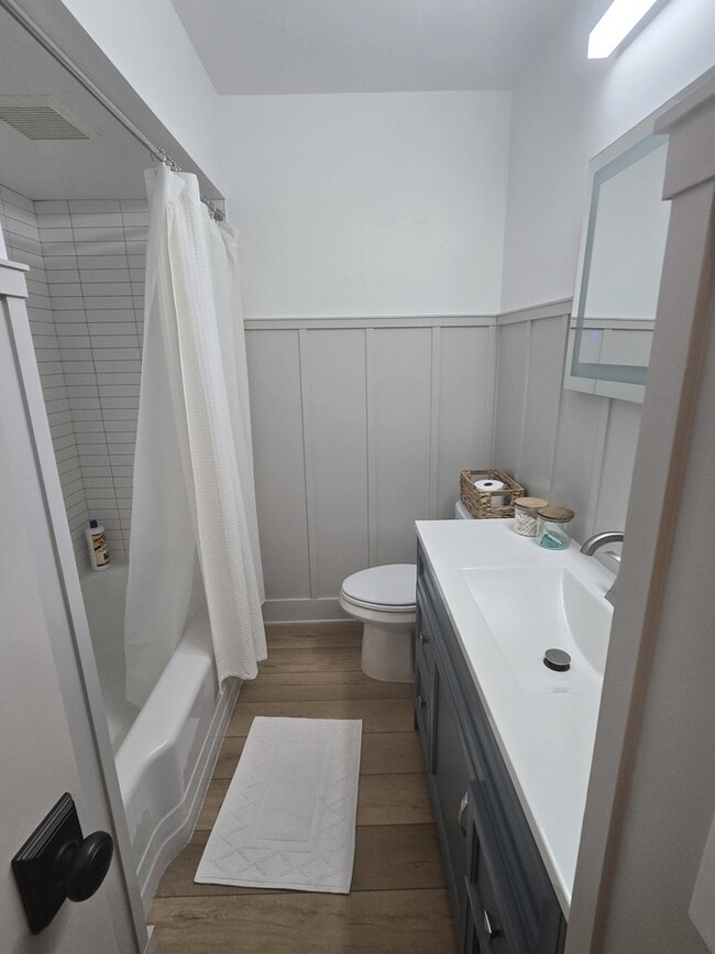 Building Photo - 38 E 32nd St