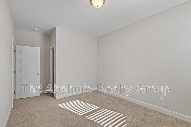 Building Photo - 9120 Dupree Mdw Dr