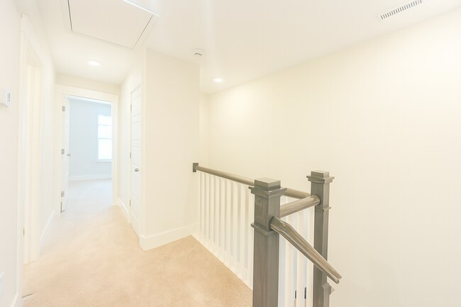 Building Photo - 5577 Stafford Rd