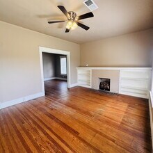 Building Photo - "Charming 3-Bedroom Port Arthur Home with Warm Hardwood Floors – 1237 Sq Ft of Comfort!"