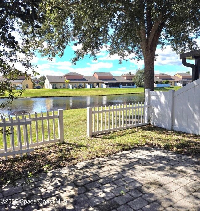 Building Photo - 4550 Radiant Way