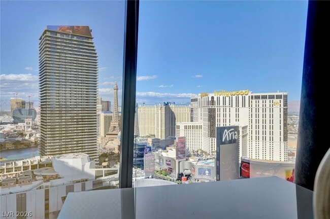 Building Photo - 3726 S Las Vegas Blvd