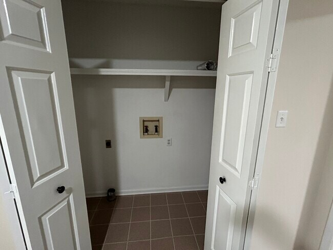 Washer dryer hook ups - 128 Lovers Ln