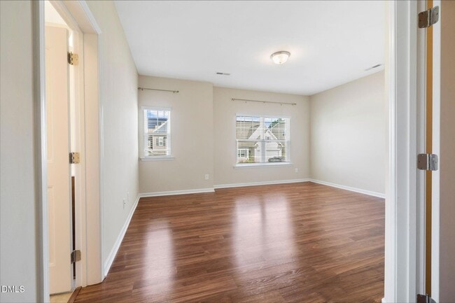 Building Photo - 6806 Shane Dr