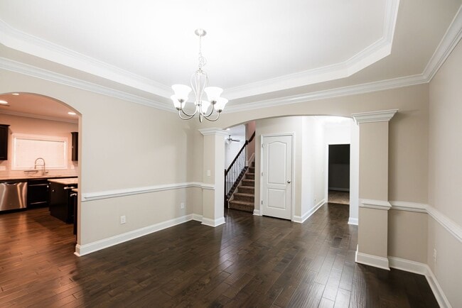 Building Photo - Stunning 5 Bedrooms, 4 Baths home in Summerfield with 2 car garage.