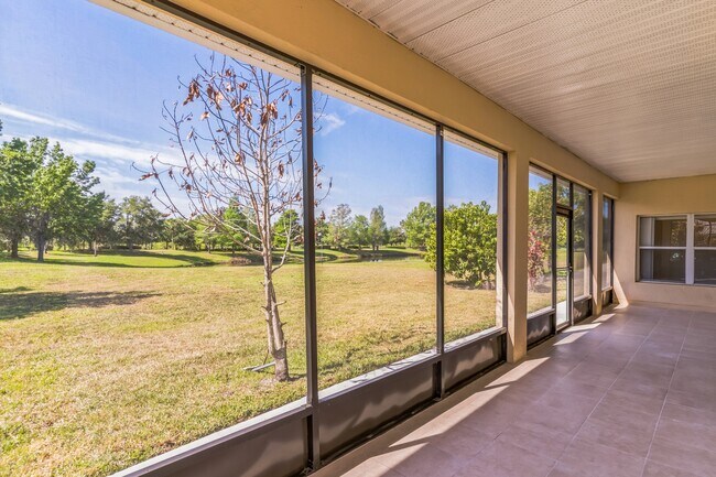 Building Photo - 2600 Meadow View Ct