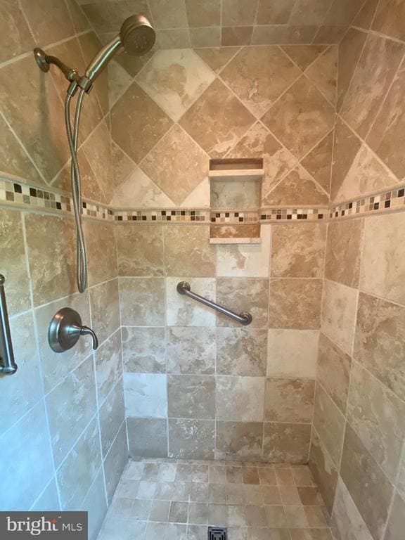 Building Photo - 43 Watertown Ct