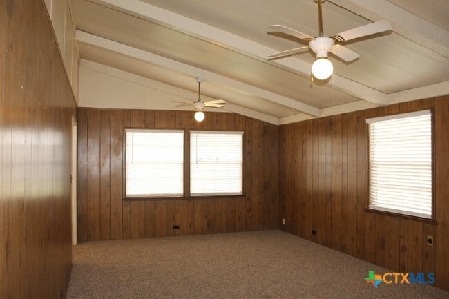 Building Photo - 1301 Anna Lee Dr