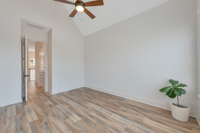 Building Photo - 10927 Keaton Landing Dr