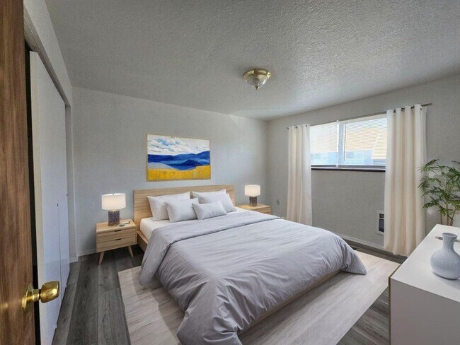 Building Photo - 140 NE Atkinson Ct