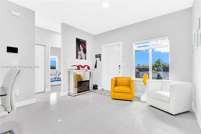 Building Photo - 30775 SW 158 Path