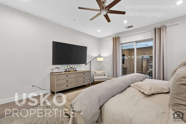 Building Photo - 103 Lazy Oak Ln