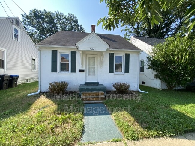 Primary Photo - 604 Maury St