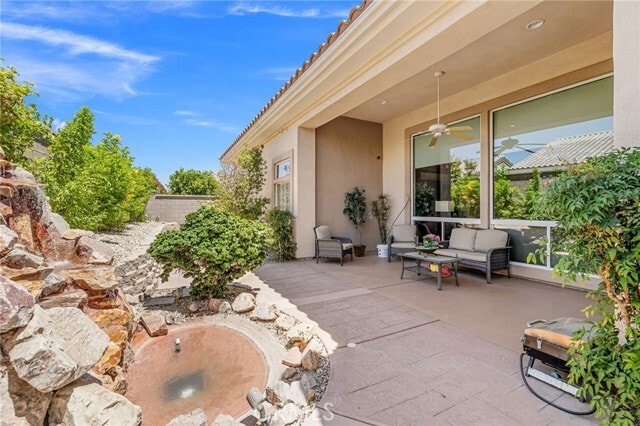 Building Photo - 78652 Alliance Way