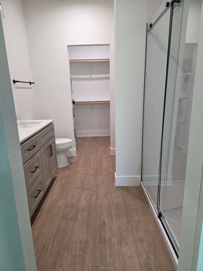 Building Photo - Brand New Build on Old Alturas - ALL Electric with City of Redding Solar!