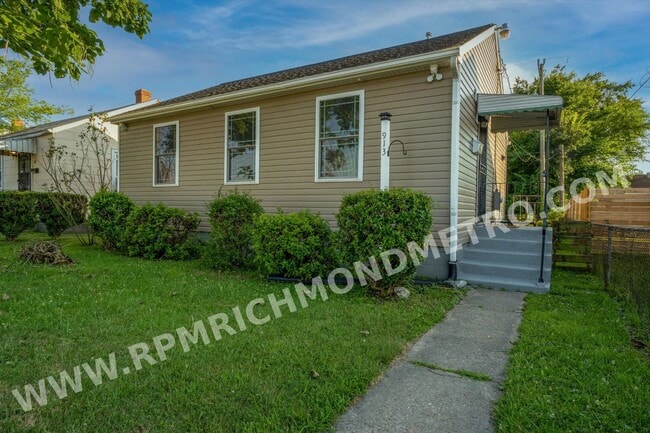 Primary Photo - Cozy 2 Bedroom, 1 Bathroom Home in Manches...