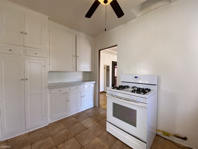 Building Photo - 2 br, 1 bath House - 3138 Bancroft Street