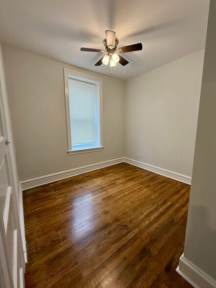 Building Photo - 106 Forrest Ave