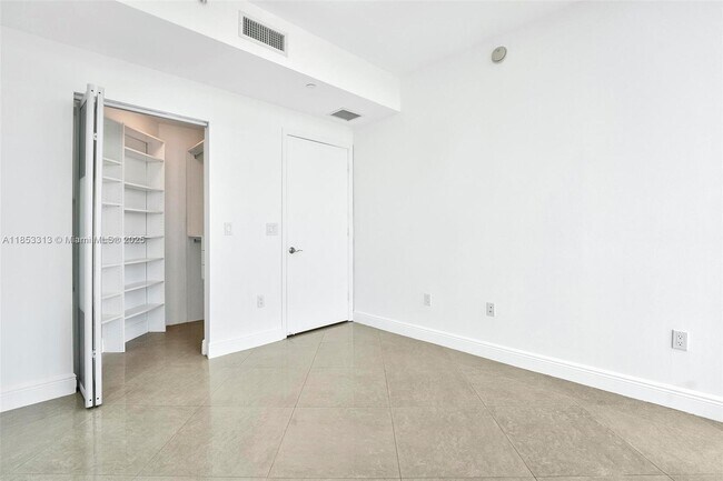 Building Photo - 3131 NE 188th St