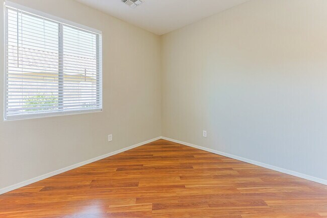 Building Photo - 3286 E Merlot St