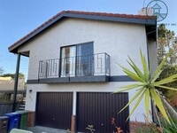 Building Photo - Three Bed Three Bath Home Walkable to Downtown Monterey