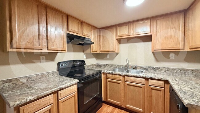 Building Photo - 2634 N 43rd Ave