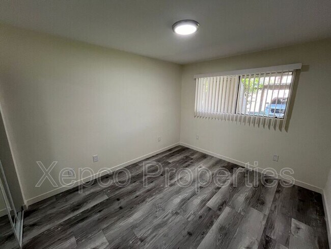 Building Photo - 2875 N Los Felices Rd
