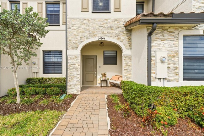 Building Photo - 24644 SW 118 Pl