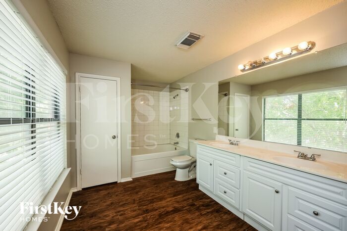 Building Photo - 13423 Alder Creek Dr