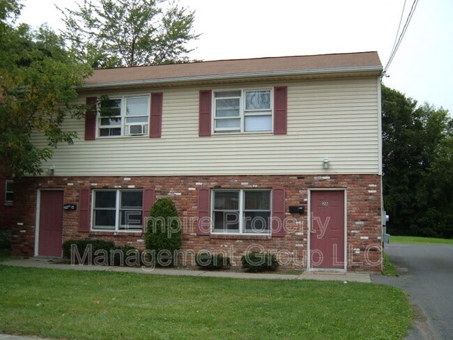 Building Photo - 26 Sand St