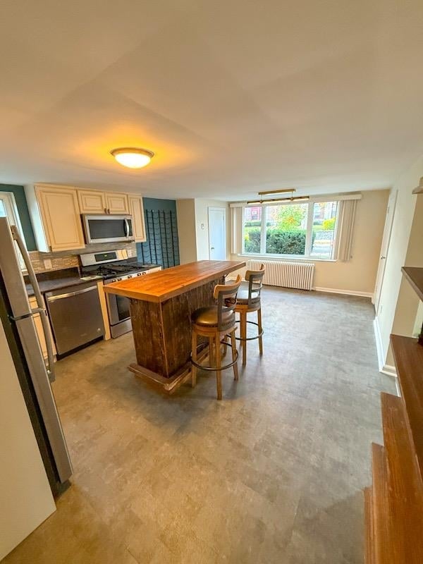 Building Photo - 223 Day Ave