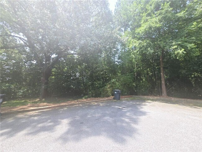 Building Photo - 1318 Guilderoy Ln